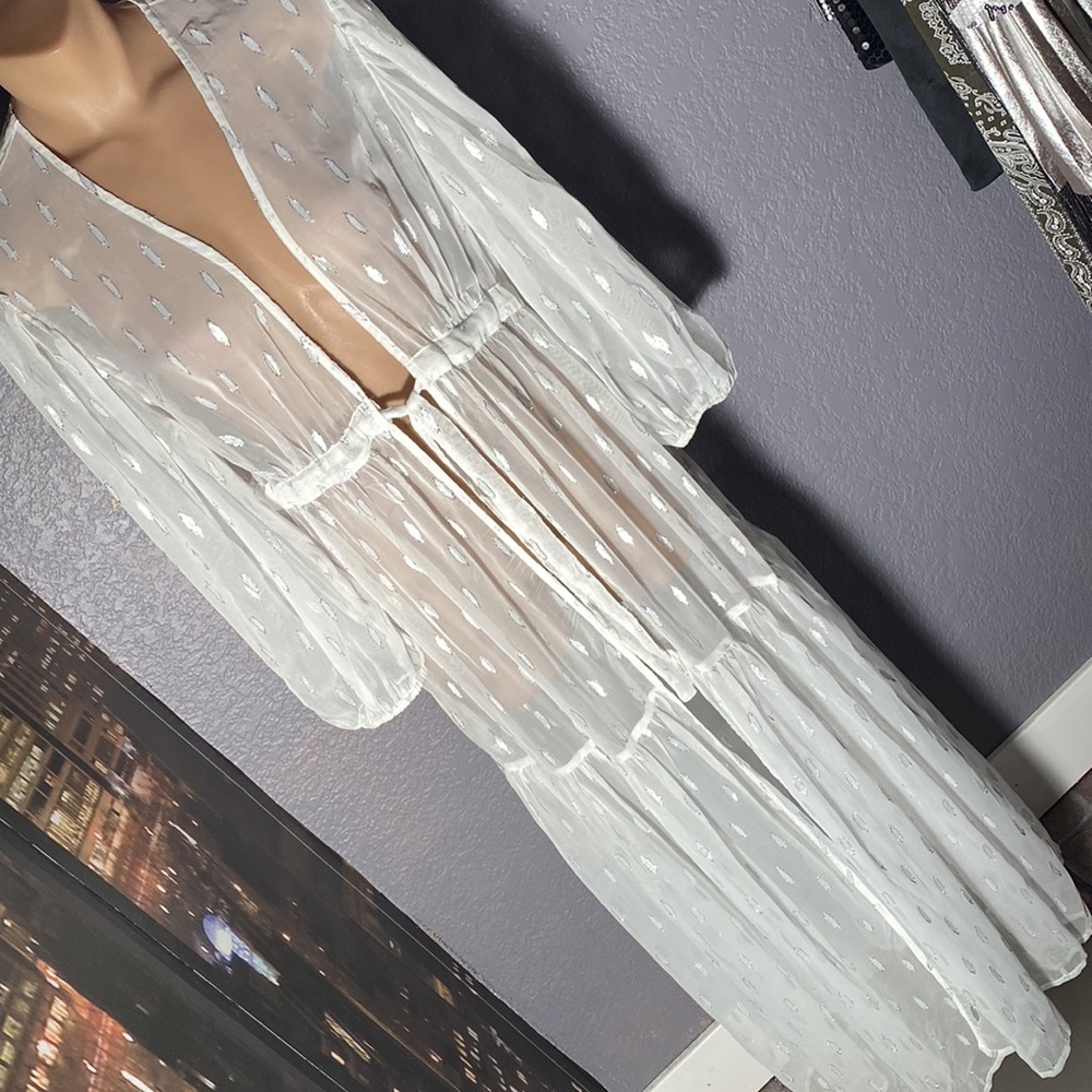 EXPRESS - NWT - maxi kimono: white silver sheer, bubble slv, tiered, ties - M/L